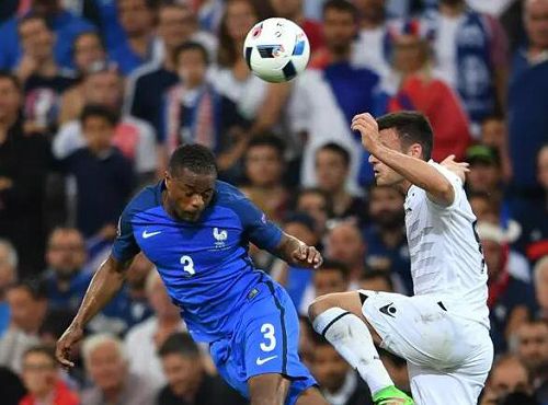 法甲焦点战前瞻：巴黎FC主场火力全开迎战状态正佳的里昂  